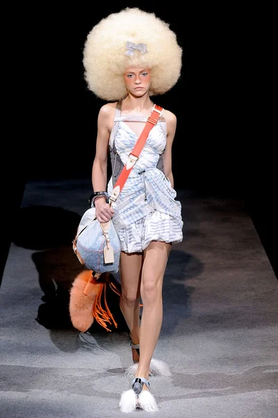 Look 55